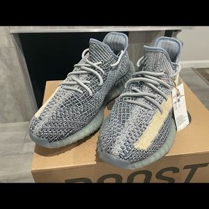 Yeezy boost 350 v2